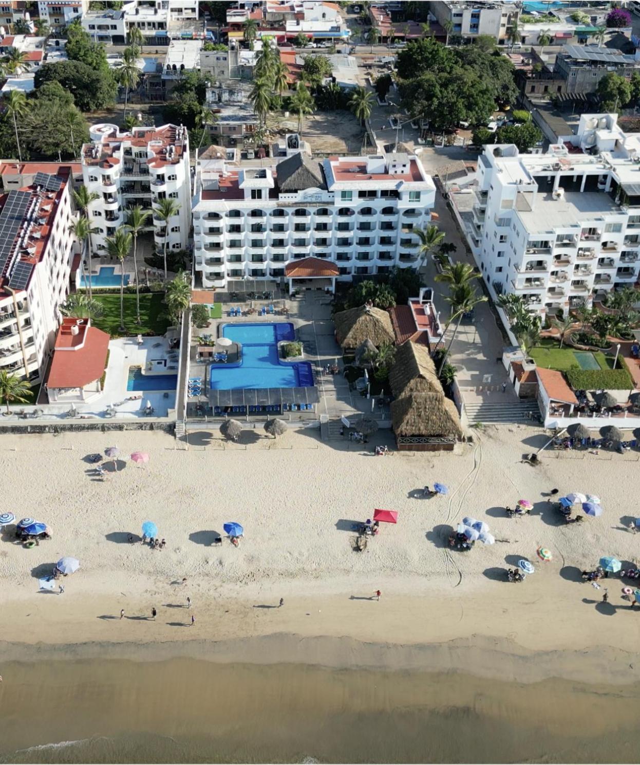 Torreblanca Beach Hotel And Suites Guayabitos - Desayuno Y Comida Incluido 瓜亚比托斯 外观 照片